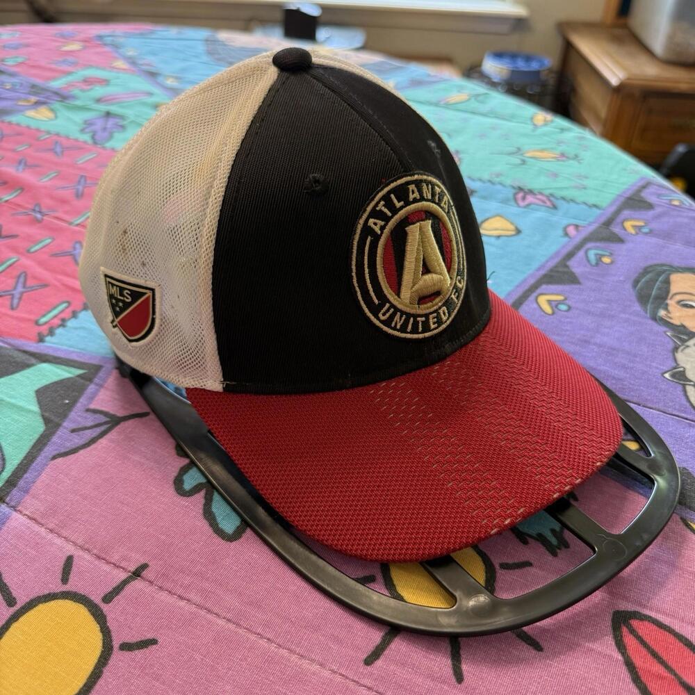 ADIDAS Men's MLS Atlanta United FC Authentic Team Snapback Hat OSFA - Picture 1 of 5